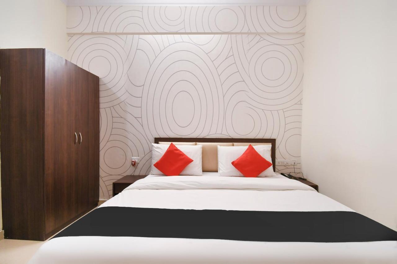 Capital O 70097 Sudha Inn Lucknow Eksteriør bilde